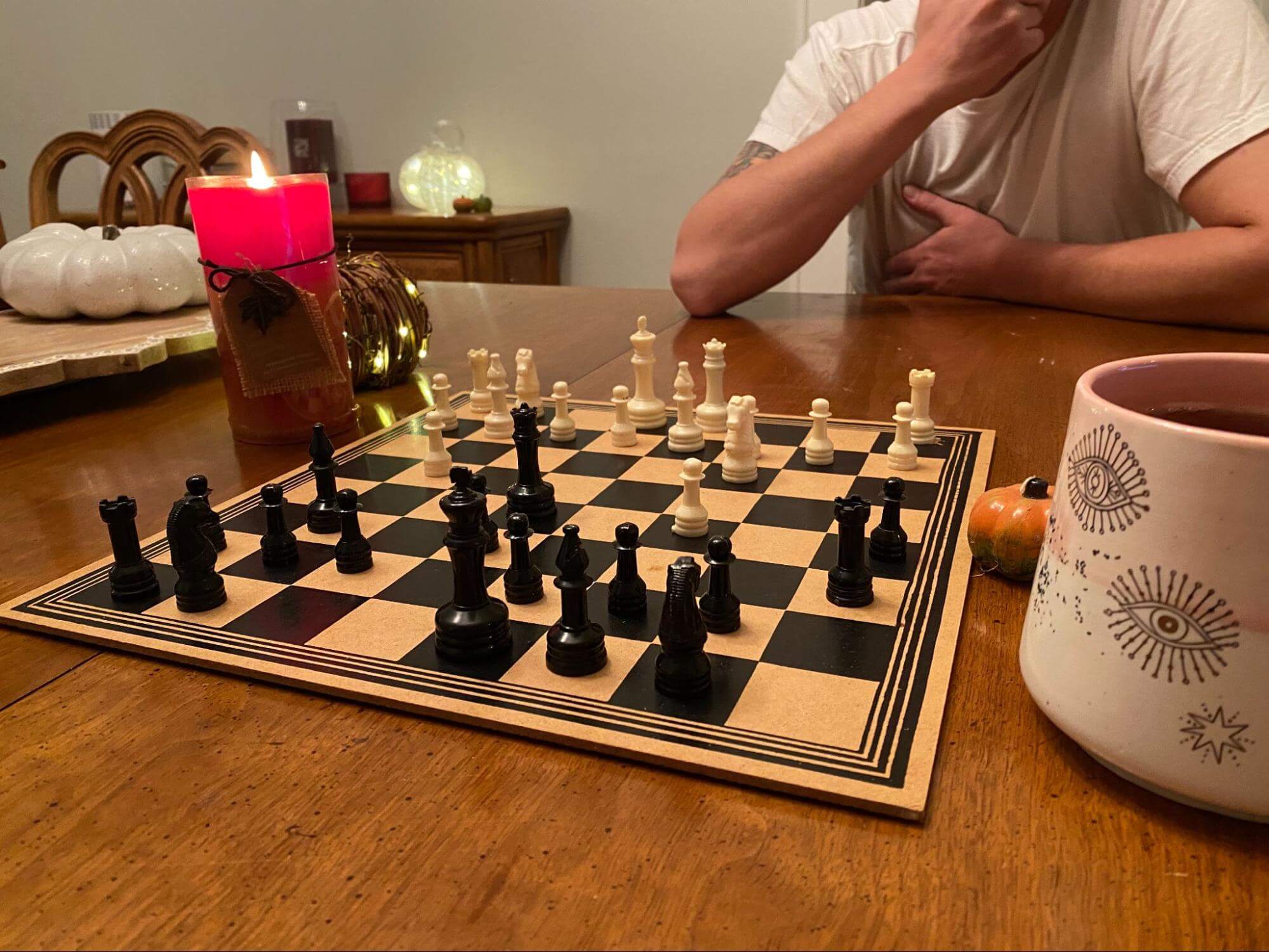 Garry Kasparov on X: This masterpiece made entirely of chocolate was  presented to me at my Paris hotel! Someone in the kitchen definitely knows  chess. Recognize the position?  / X