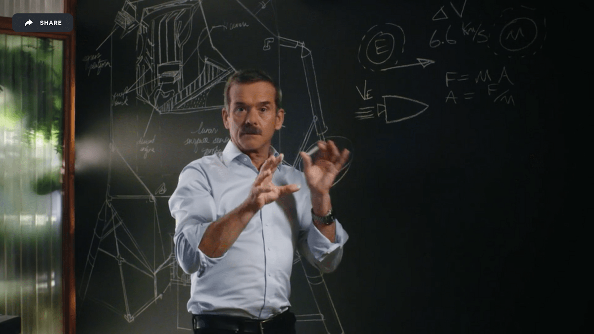 Chris Hadfield teaches science